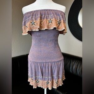 Free People Bohemian Dress with Floral Embroidery

special and unique